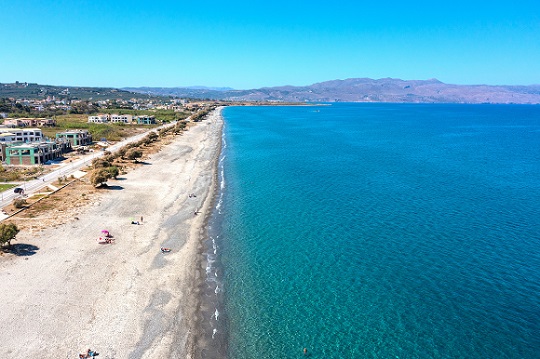 Pyrgos Psilonerou beach